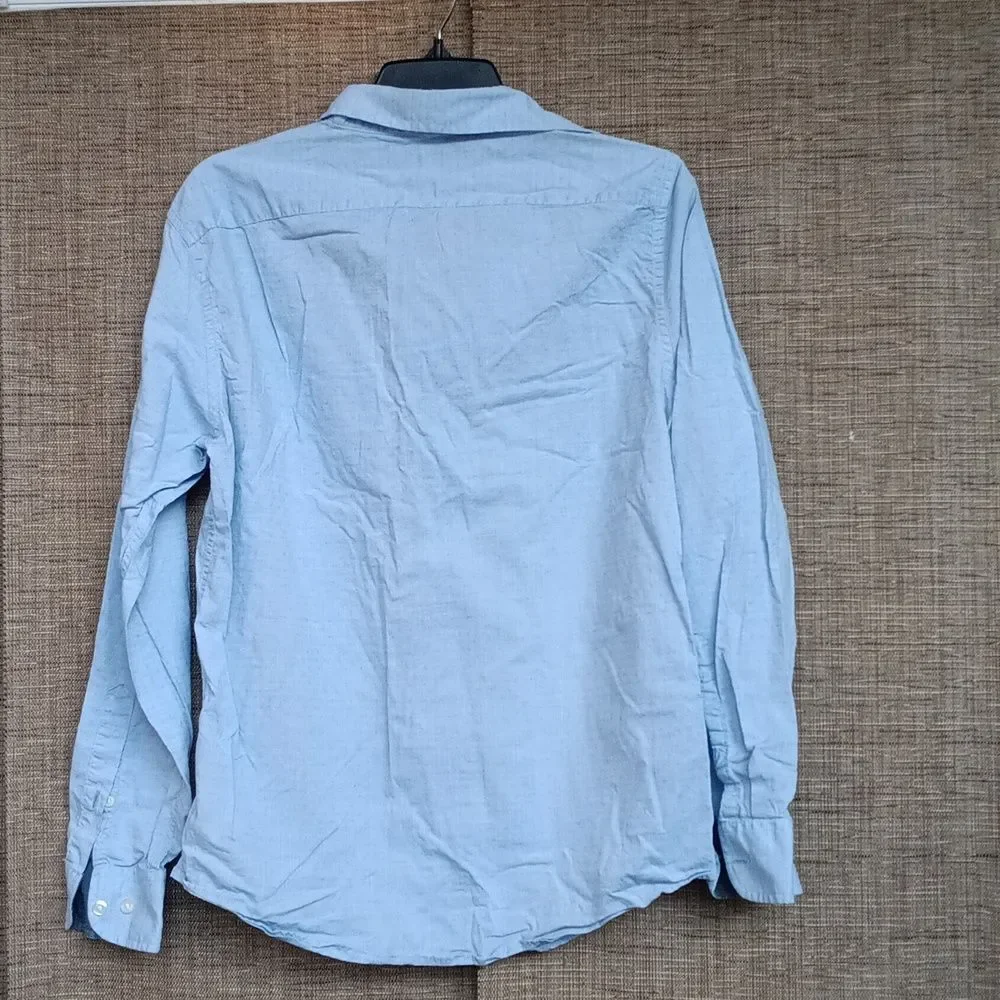 Banana Republic Light Blue Cotton Button-Up Shirt